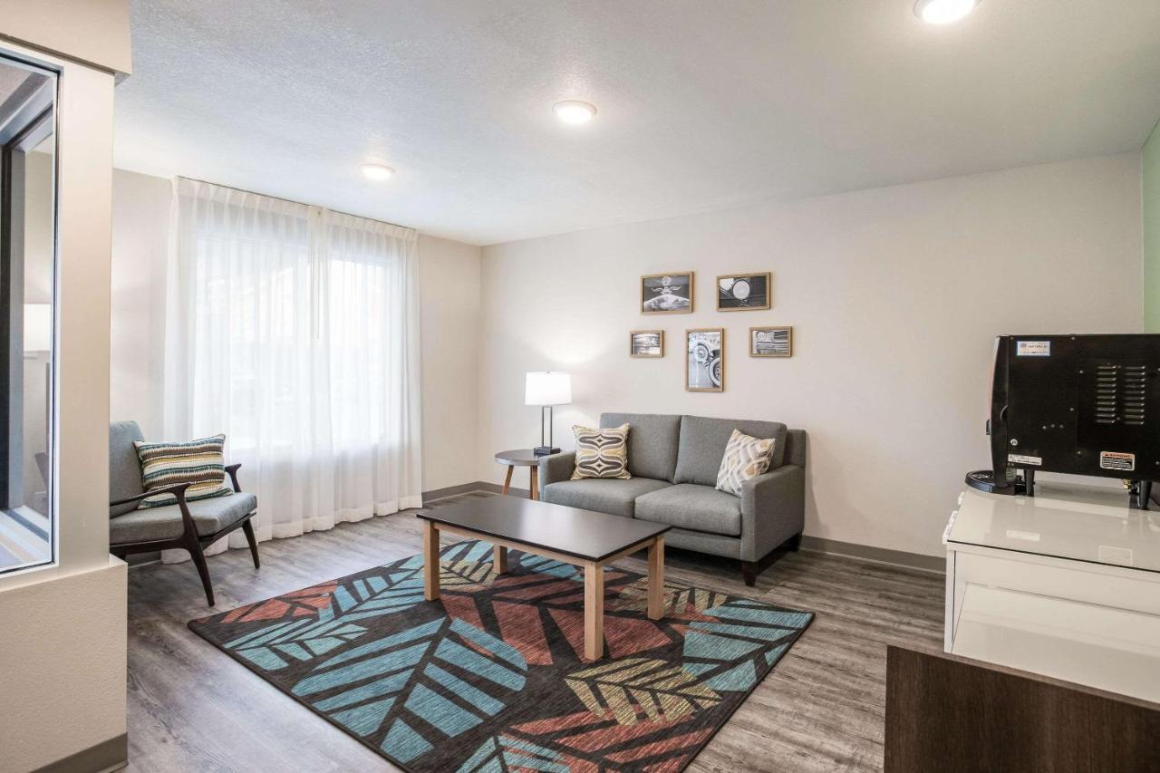 Woodspring Suites Detroit Мадисон-Хайтс Экстерьер фото