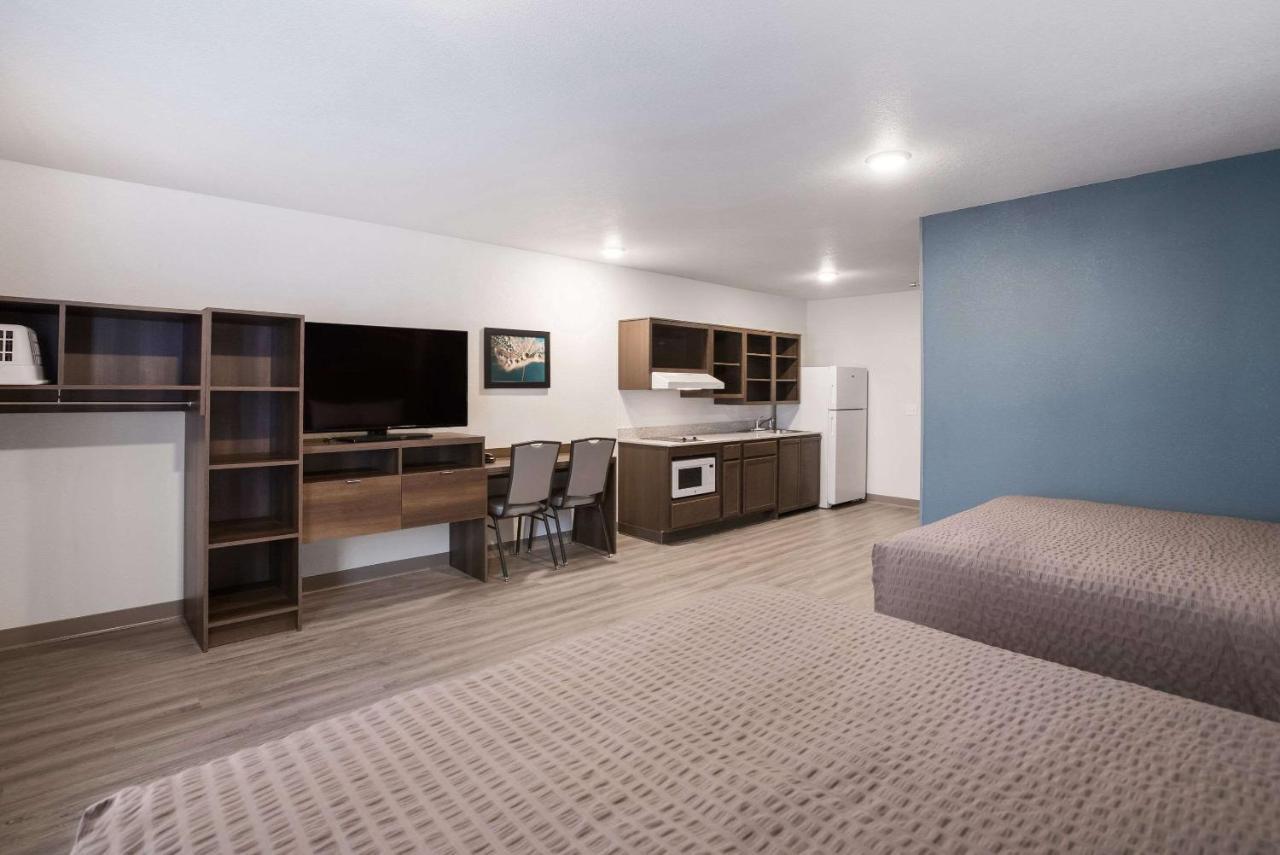 Woodspring Suites Detroit Мадисон-Хайтс Экстерьер фото