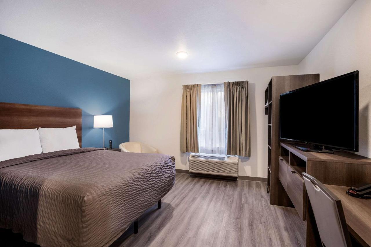 Woodspring Suites Detroit Мадисон-Хайтс Экстерьер фото