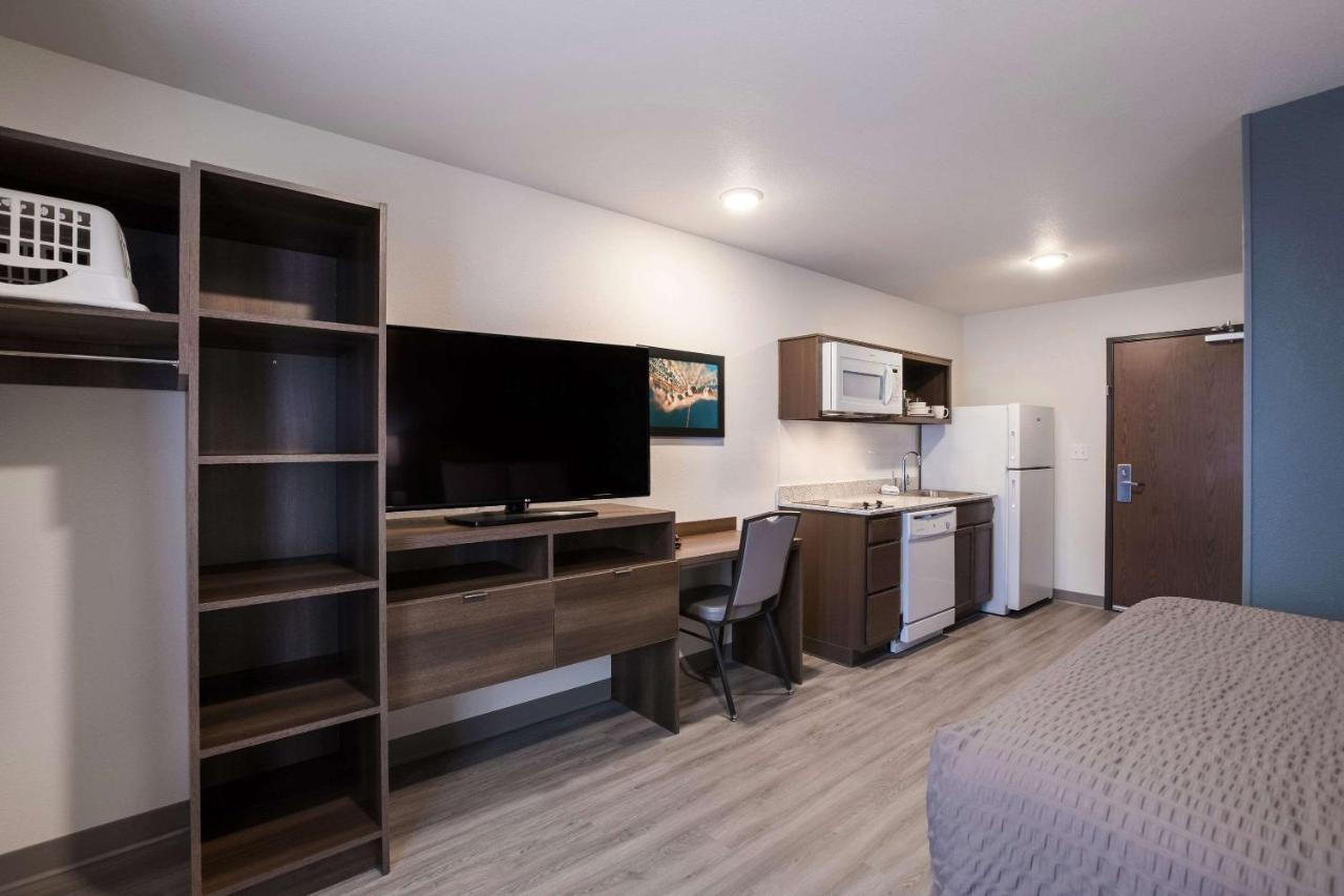 Woodspring Suites Detroit Мадисон-Хайтс Экстерьер фото
