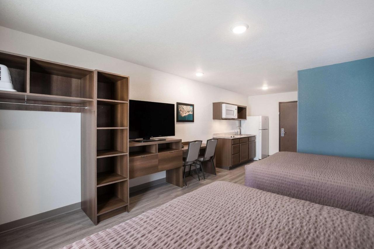 Woodspring Suites Detroit Мадисон-Хайтс Экстерьер фото